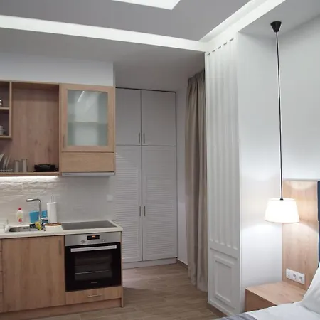 Simplychic C Apartment